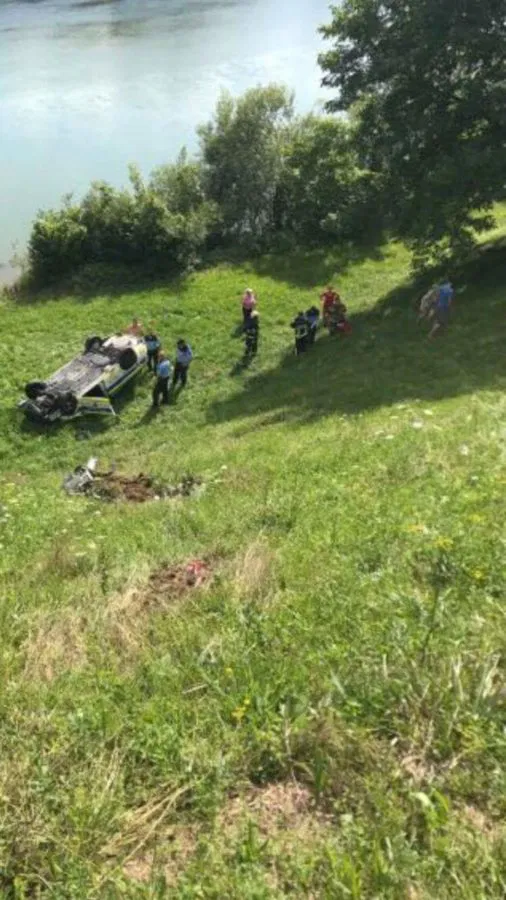 FOTO in VIDEO: Po divjem pregonu policisti v Dravogradu ujeli nevarnega voznika