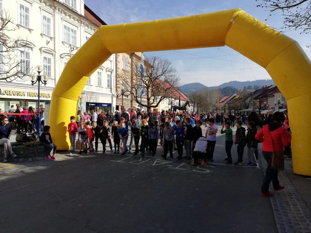 FOTO: V Slovenj Gradcu že devetnajstič tekli za zdravje