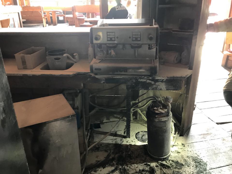 Na Ravnah zagorelo pred gostinskim lokalom