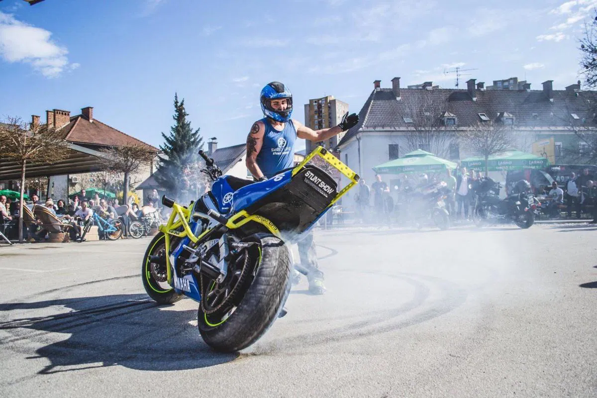 FOTO: Na 11. moto žegnu na Ravnah navdušil Dejan Špoljar