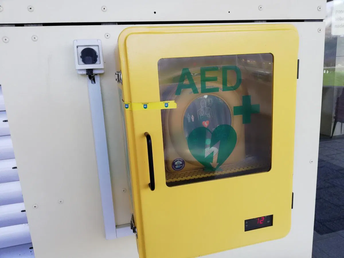 Nov AED na Ravnah na Koroškem