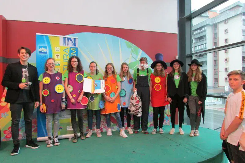 Radeljski, prevaljski in dravograjski šolarji z najboljšimi turističnimi idejami v regiji