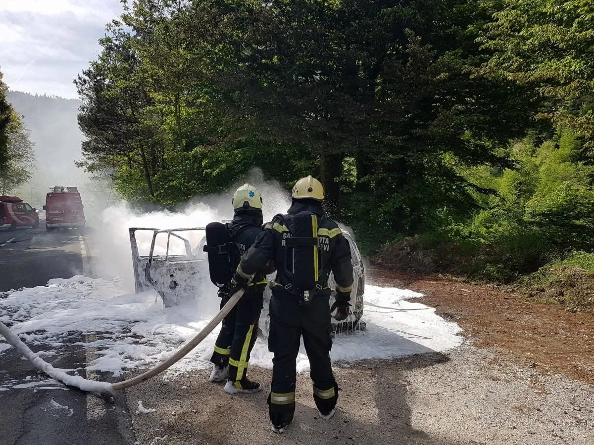 Pri HE Ožbalt zgorelo vozilo