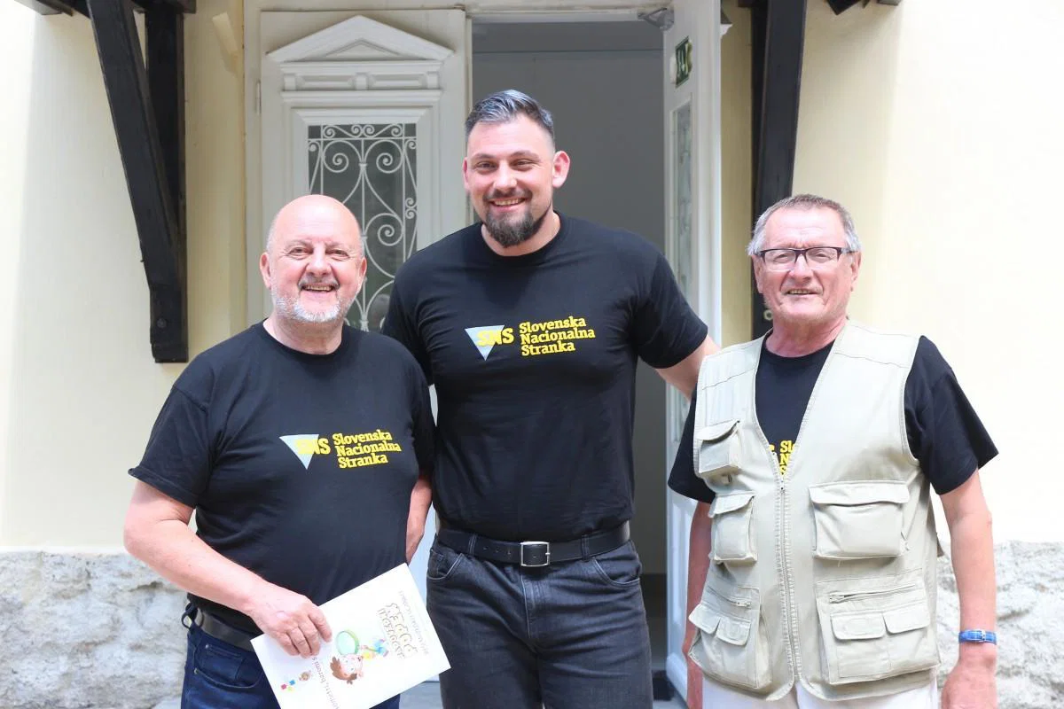 FOTO: Zmago Jelinčič Plemeniti obiskal Koroško