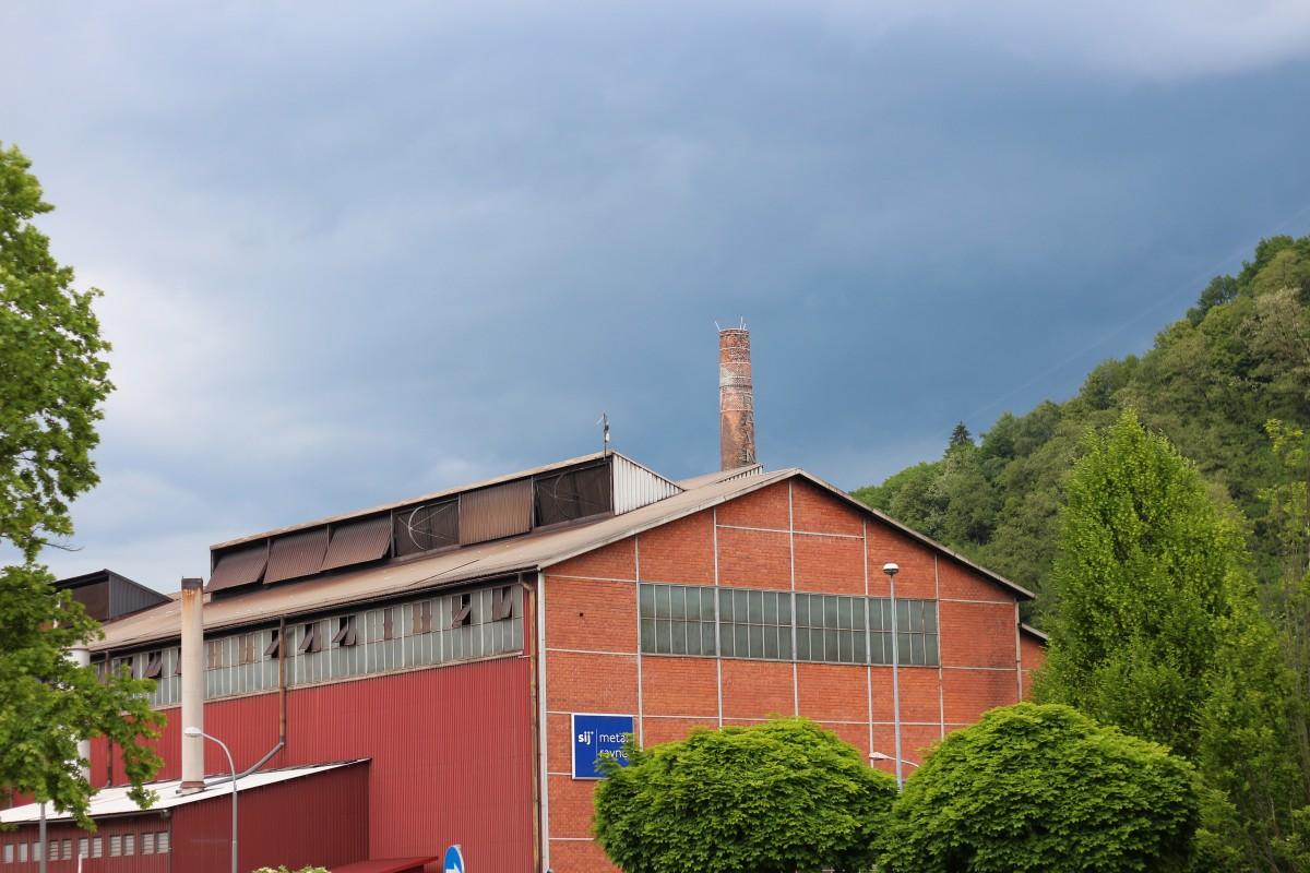 V Metalu zagorel delovni stroj