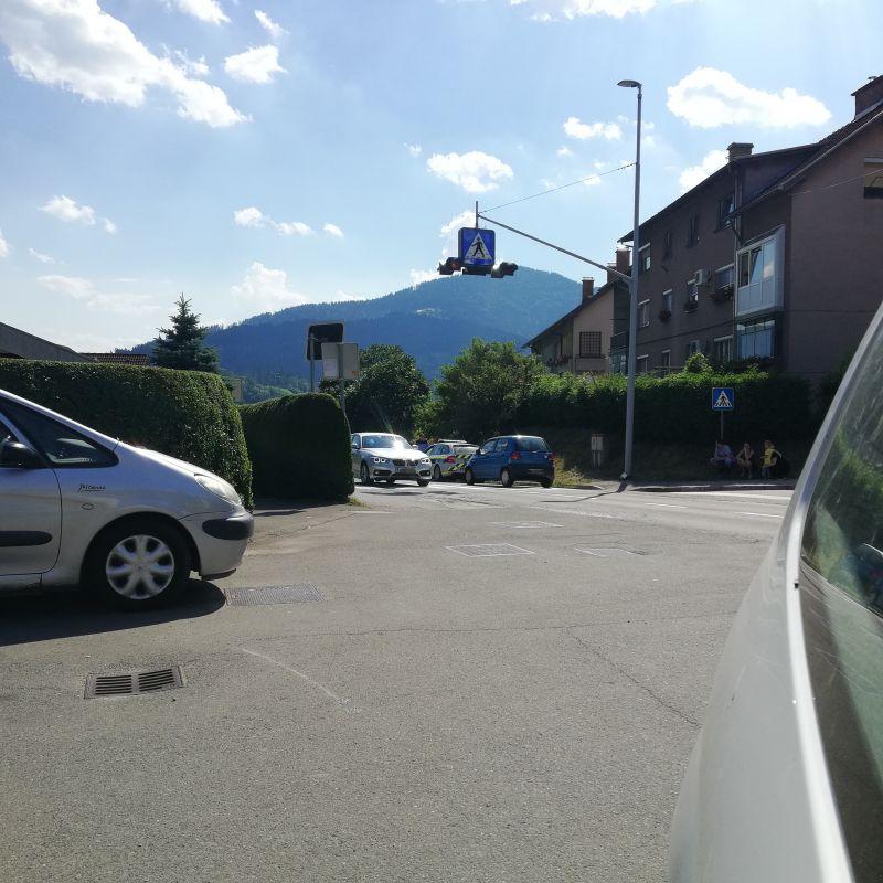 V Dravogradu avto povozil otroka