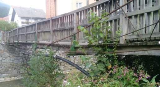 V Mežici se začenja obnova mostu pri Glasbenem domu