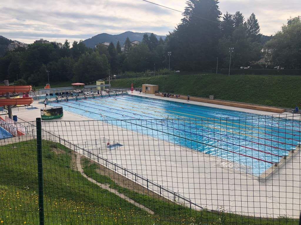 Tudi osnovnošolci Občine Prevalje do brezplačnega kopanja