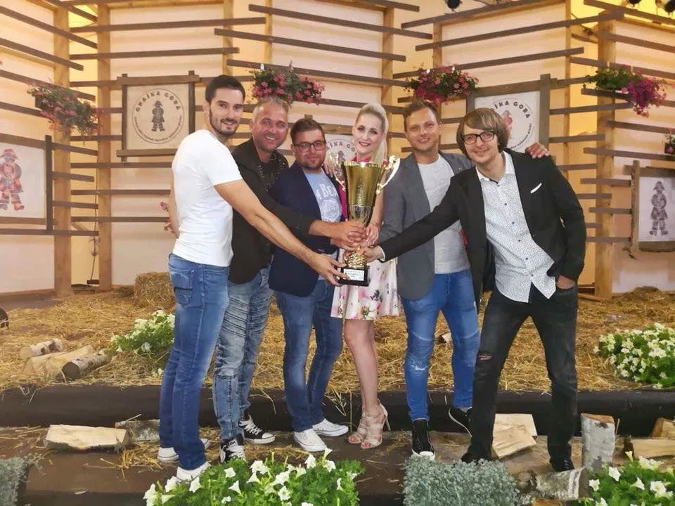 Zmagovalci 43. mednarodnega festivala Graška Gora poje in igra so postali S.O.S kvintet