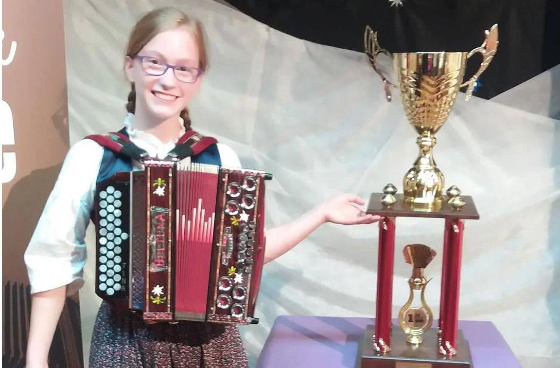 FOTO: Korošica absolutna državna prvakinja na 38. zlati harmoniki