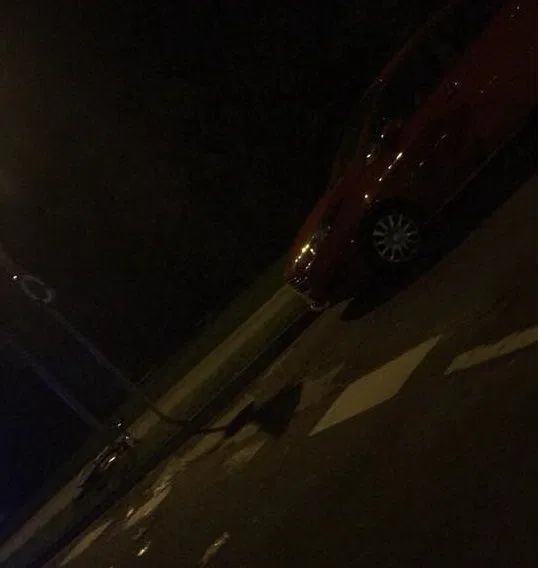 V zgodnjih jutranjih urah na Ravnah povozili kolesarja