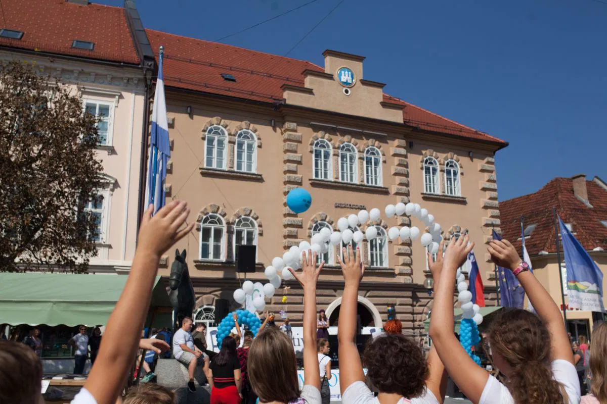 V Sloveniji si je lani 4,7 milijona obiskovalcev ogledalo več kot 25.000 prireditev