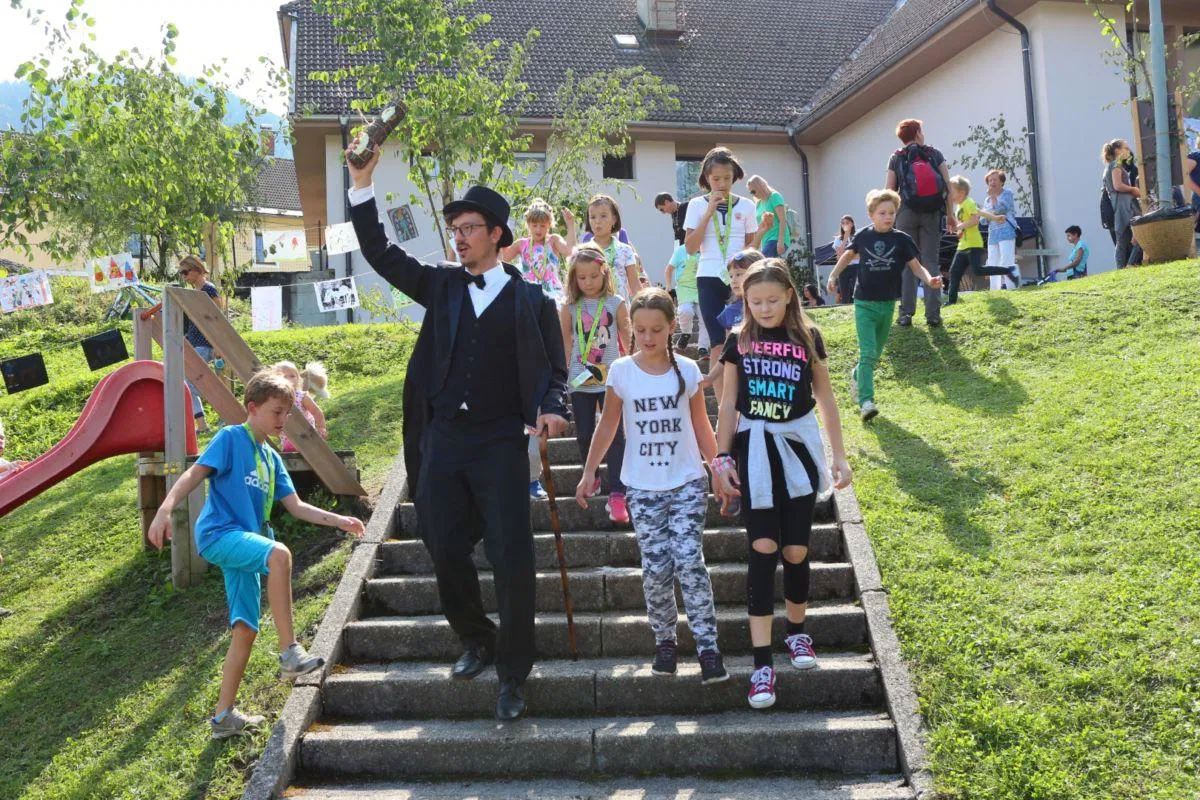 Na Lešah je bilo kot v pravljici