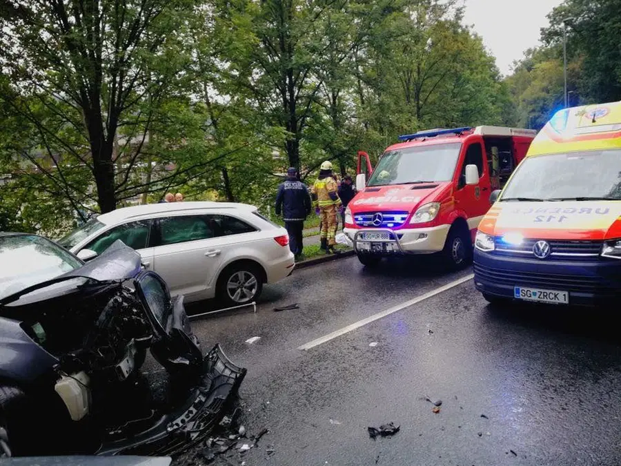 Za posledicami septembrske prometne nesreče na Ravnah, umrl 61 letni povzročitelj