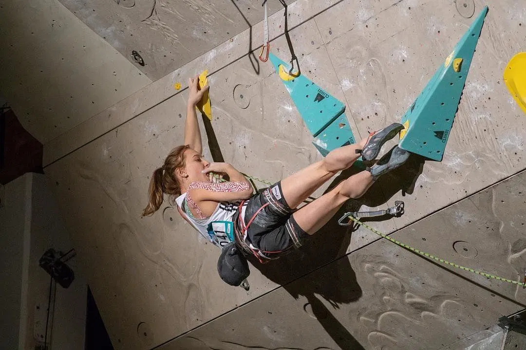 Garnbretova še na pločevinki energijske pijače