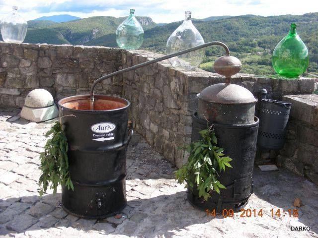 Kazen za nepravilnosti pri žganjekuhi tudi do 32.000 evrov