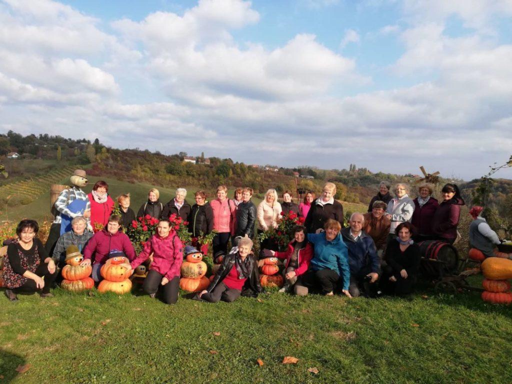 FOTO: Kmetice iz Mežiške doline na Bizeljskem