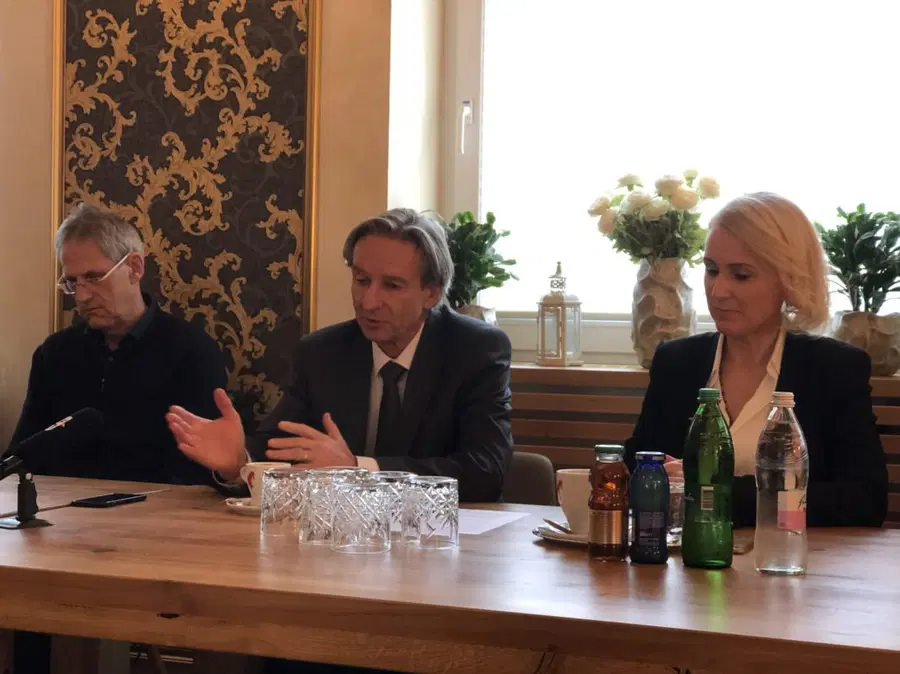 Čas dosedanje delo občine ocenjuje kot dobro