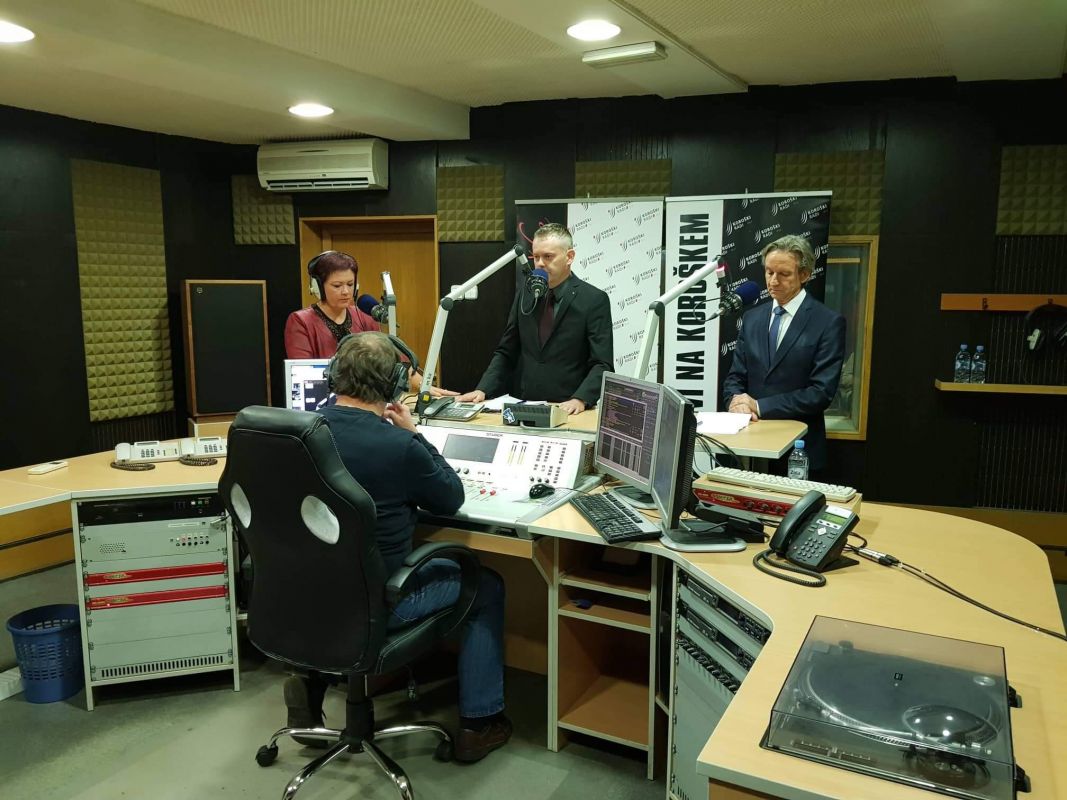 VIDEO in FOTO: Volilni boj v Slovenj Gradcu ne pojenja