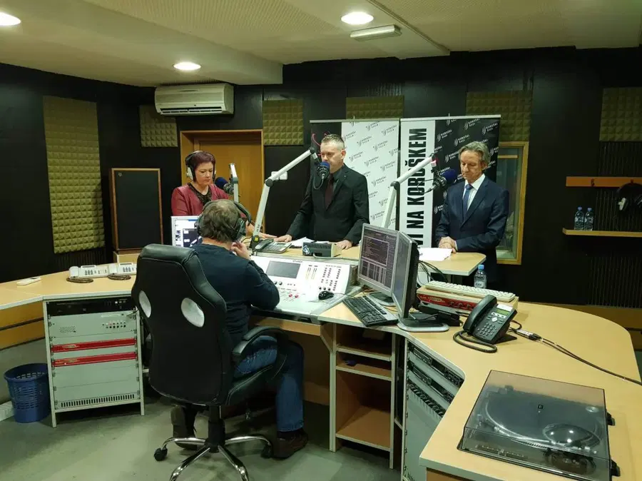 VIDEO in FOTO: Volilni boj v Slovenj Gradcu ne pojenja