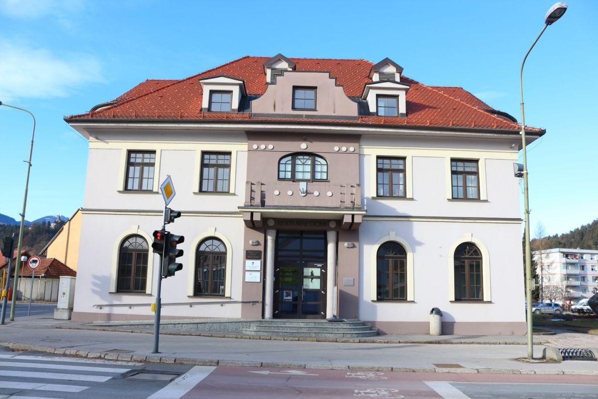 Kaj se dogaja v Kulturnem domu Slovenj Gradec? Direktor nepričakovano odstopil