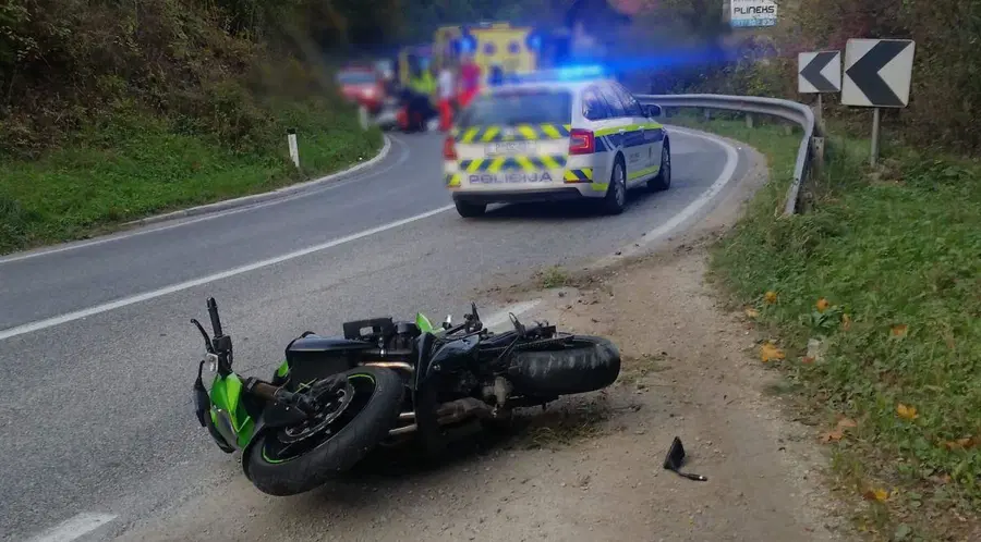 V prometni nesreči na relaciji Velenje - Slovenj Gradec umrl motorist