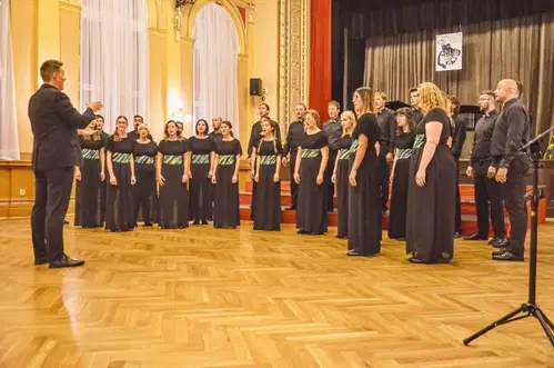 Koroški APZ Mohorjan v Pragi do treh odličij
