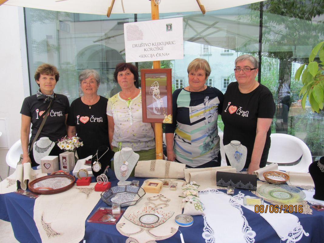 Na Unescovem seznamu tudi klekljanje čipk v Sloveniji