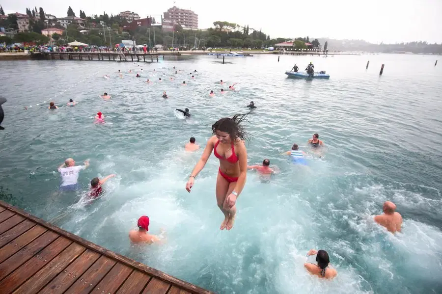 Portorož vabi na jubilejni 15. Novoletni skok v morje