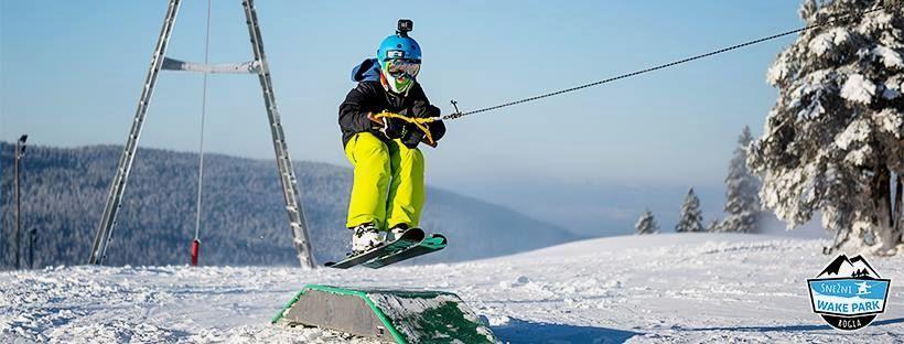 Na Rogli odprli prvi wake park na snegu v Sloveniji