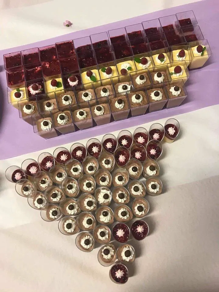 Lovru lahko pomagate tudi z nakupom sladic v lončkih