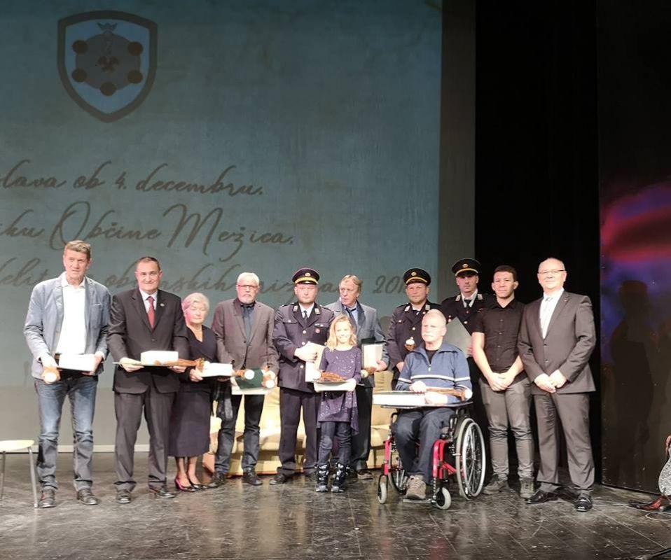 FOTO: Na proslavi ob občinskem prazniku v Mežici podelili občinska priznanja