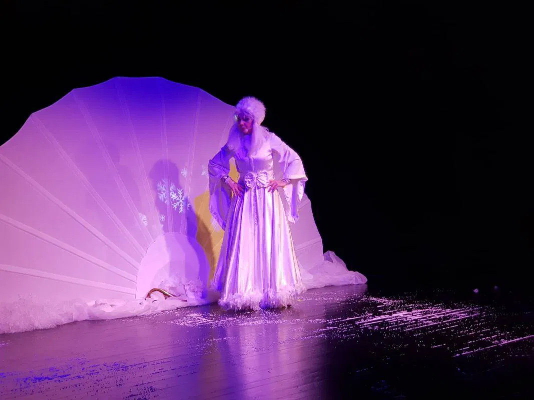 FOTO in VIDEO: Veseli december na Ravnah - Obisk snežne vile in Miklavža - Obeta se Parkljevanje