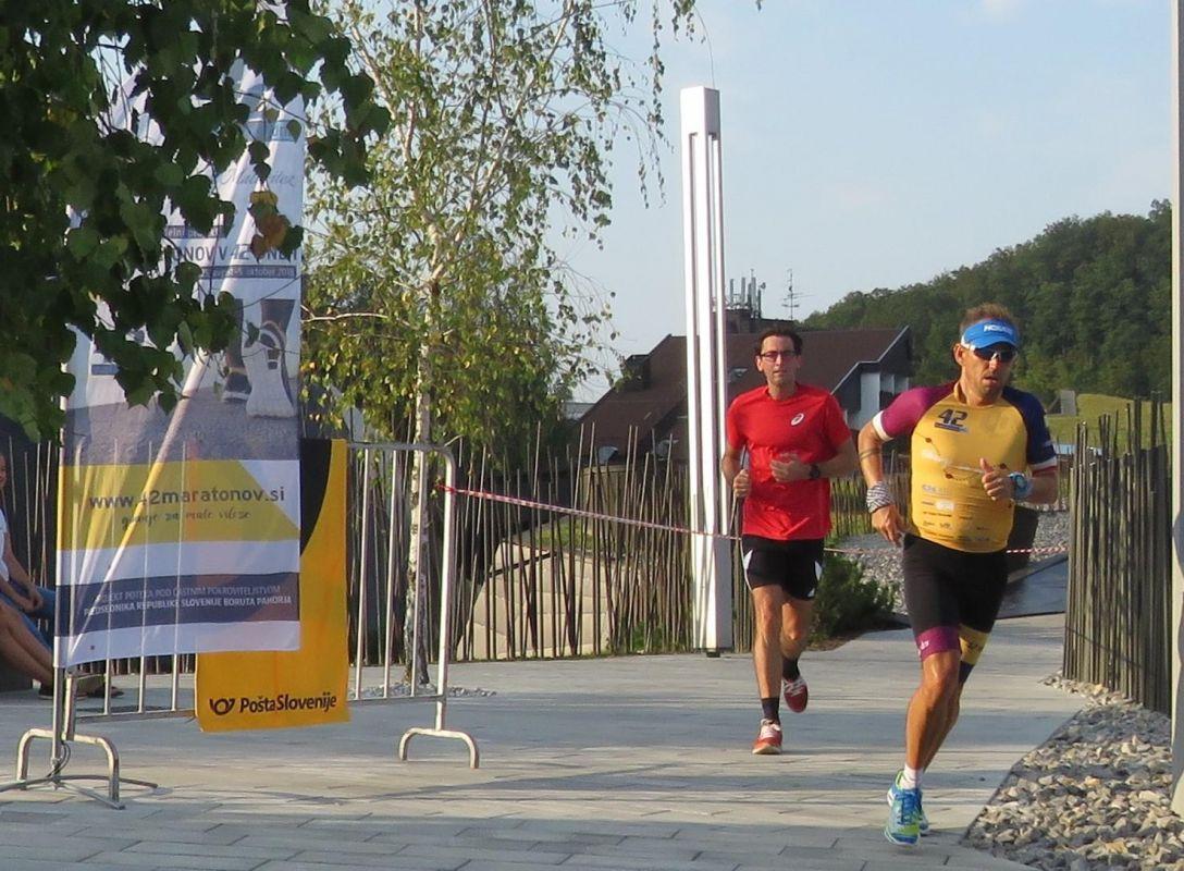 Bogomir Dolenc odtekel 42 maratonov v 42 dneh - “Tečem, da pomagam”