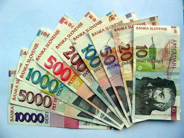 Dobrodelna akcija Napolni nas z upanjem - Stari tolarji za nove začetke