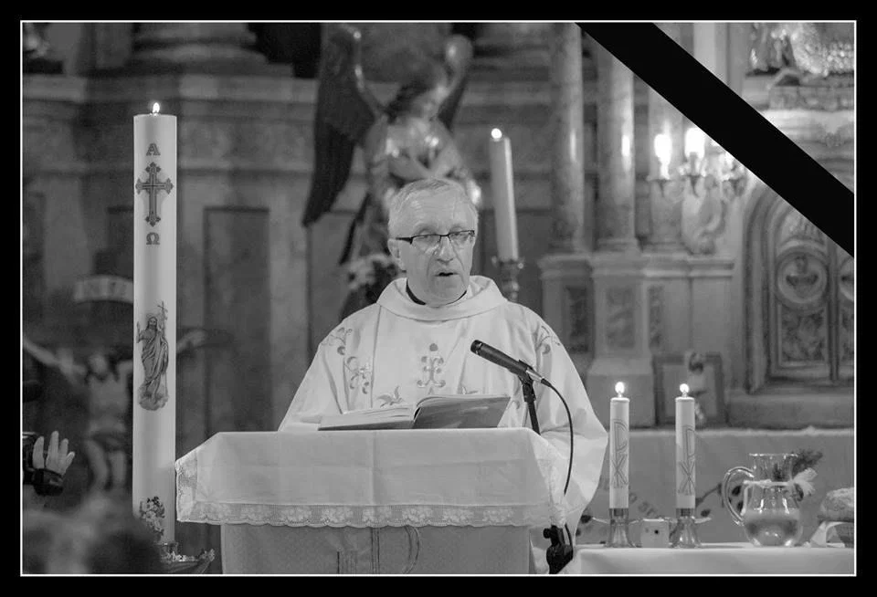 FOTO: V slovo črnjanskemu župniku mag. Tonetu Vrisku pripravili tudi zloženko