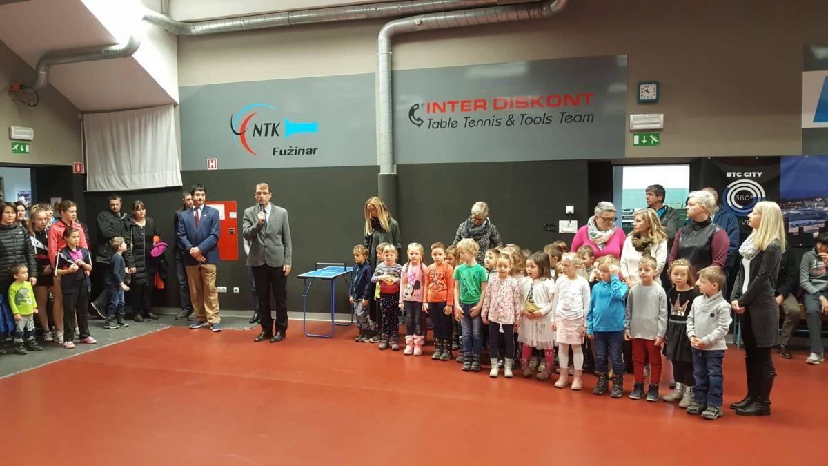 Foto: Na Ravnah poteka ekipno državno tekmovanje v namiznem tenisu za mladinke in mladince