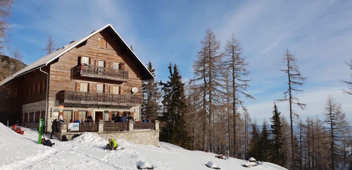 Preživite Prešernov dan na 32. zimskem pohodu na Peco