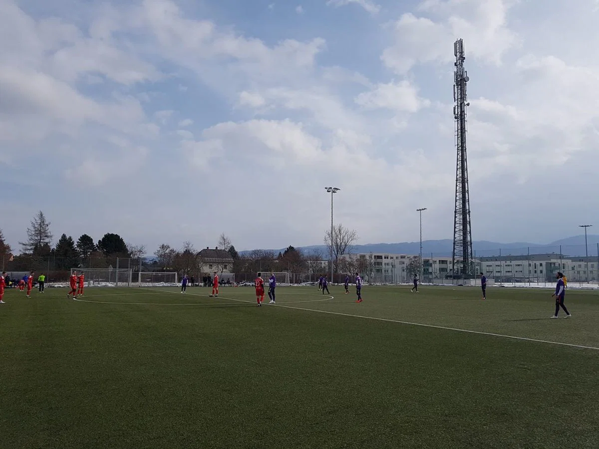 Fužinar z zmago proti avstrijskemu drugoligašu, klub je okrepil Dodlek