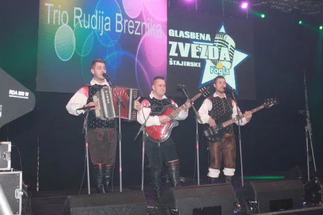 Glasbena zvezda Štajerske: Laskavi naziv Nuši Pliberšek. Navijači zasedbe Trio Rudija Breznika med najglasnejšimi