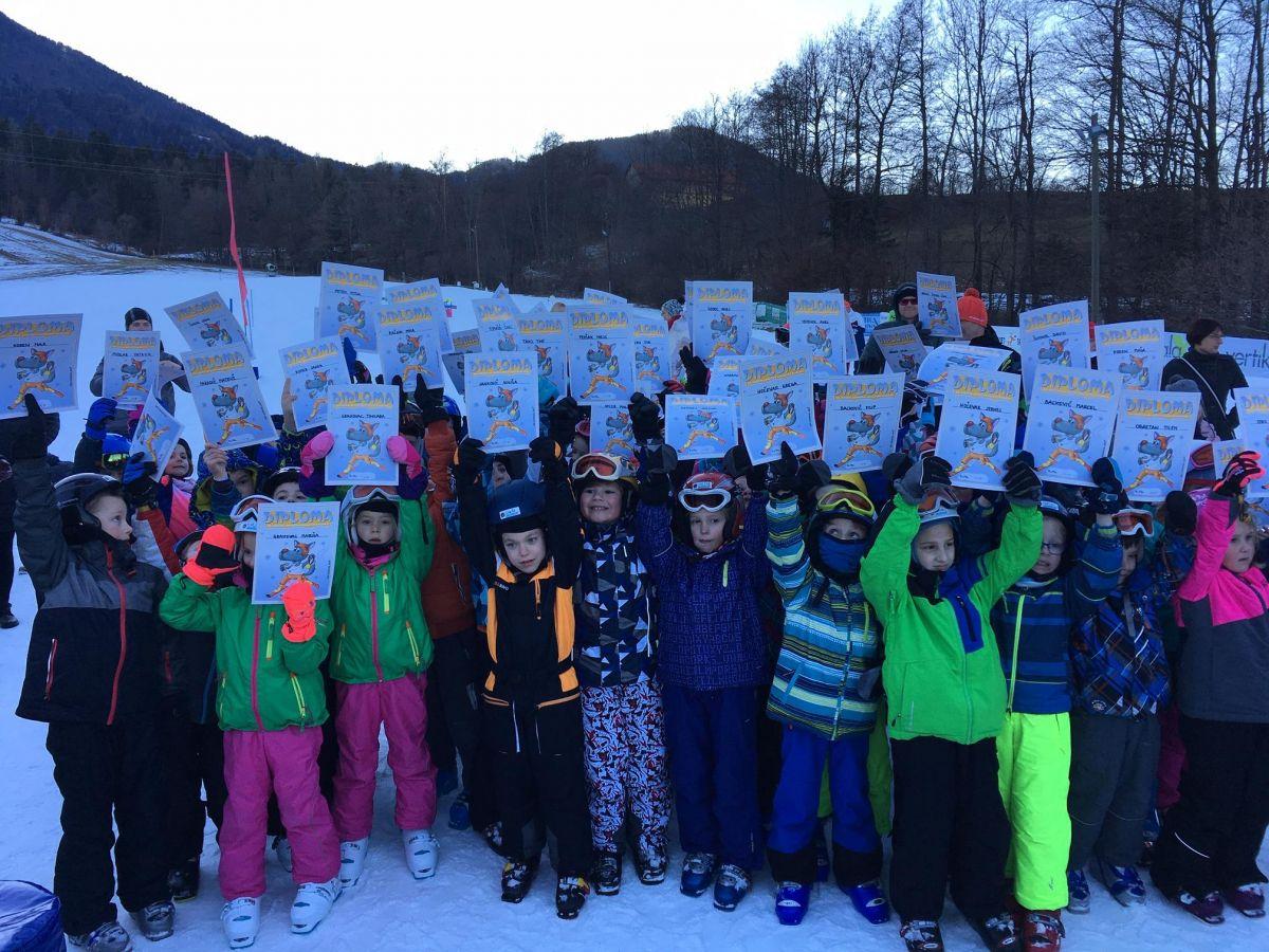 Pohvala za Smučarsko šolo DR7, ki deluje na smučišču Rimski vrelec v Kotljah