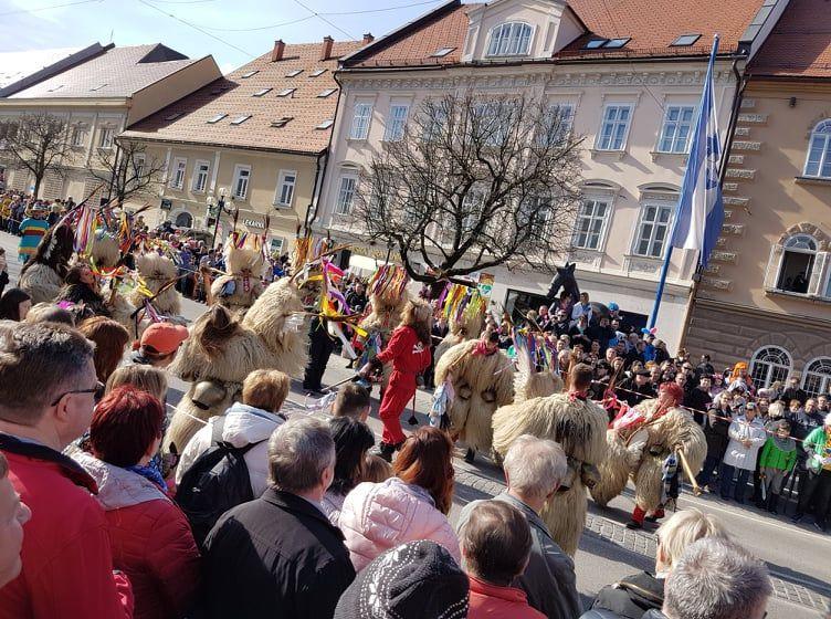 Našemite se in se pridružite pustnemu karnevalu v Slovenj Gradcu