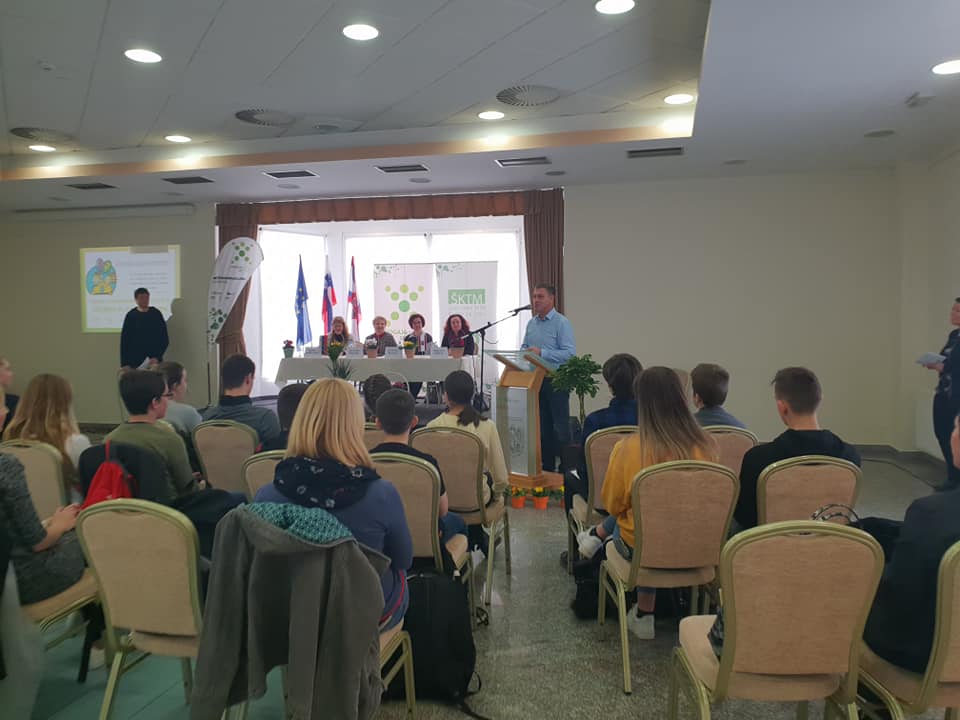 FOTO: V Radljah ob Dravi se je odvil otroški parlament