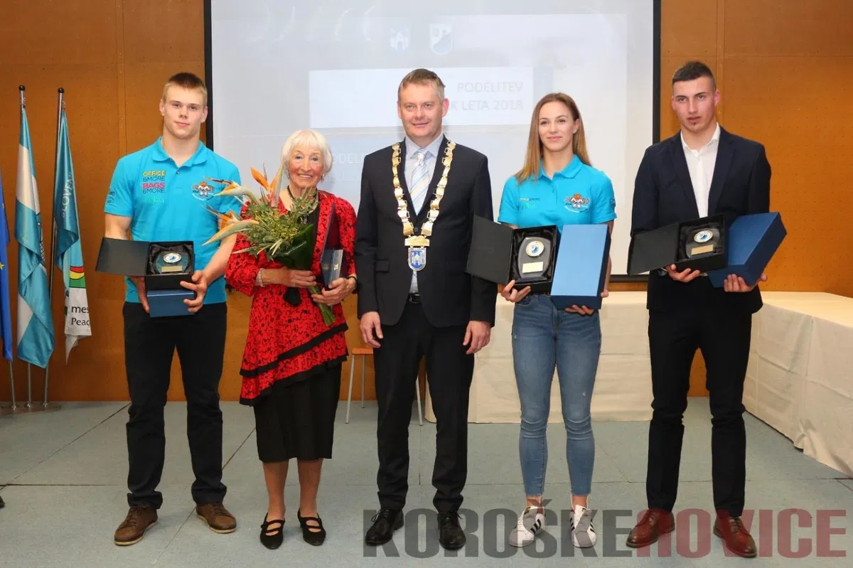 VIDEO in FOTO: V Slovenj Gradcu podelili priznanja športnikom leta ter Železnikova odličja