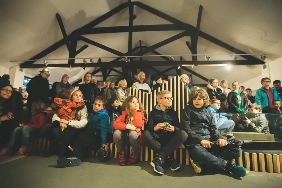 FOTO: V Štauhariji so z animiranim filmom železarstvo predstavili tudi najmlajšim
