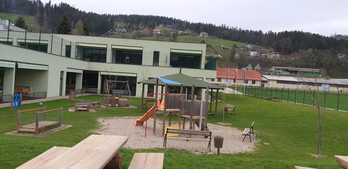 V SDS in NSi bi spodbujali razvoj zasebnih vrtcev, v delu opozicije bi dali več besede občinam