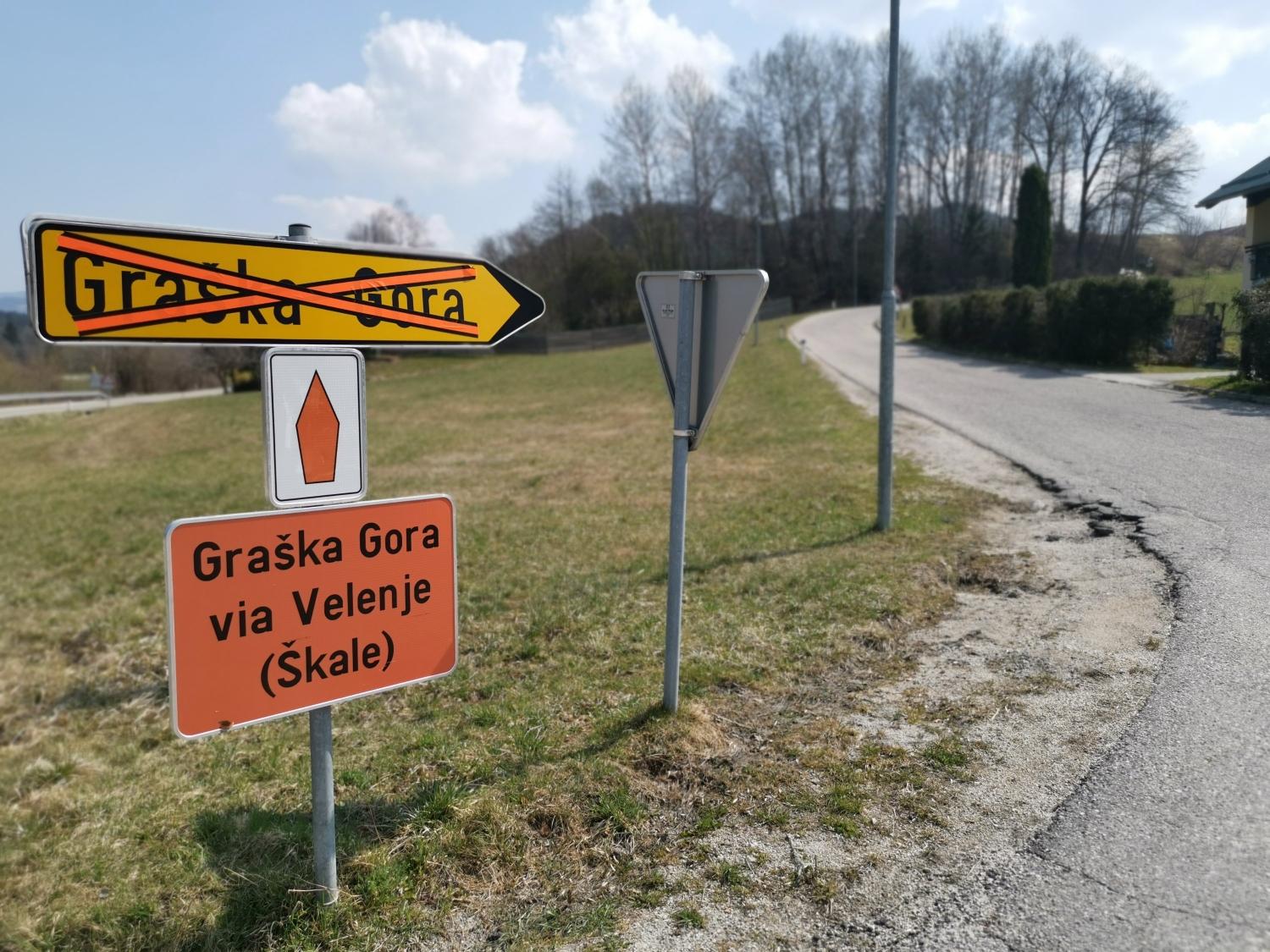 Cesta na Graško Goro ostaja zaprta