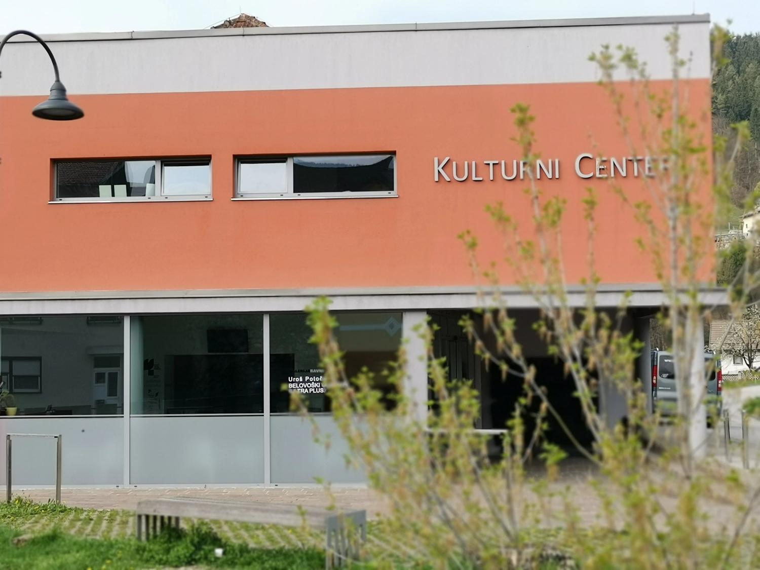 Ste pripravljeni na polno dozo smeha? KC Ravne vabi na Fantovščino