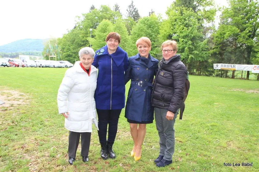 Srečanja pri aktualni kmetici leta Mariji Jakše so se udeležile tudi Korošice (FOTO)