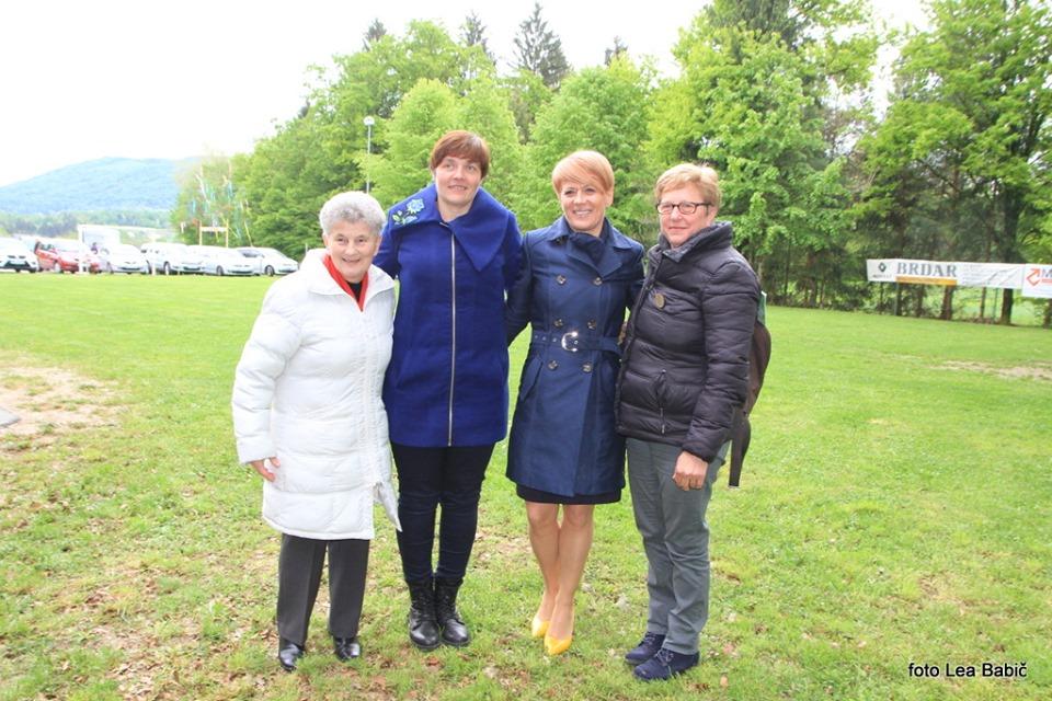 Srečanja pri aktualni kmetici leta Mariji Jakše so se udeležile tudi Korošice (FOTO)